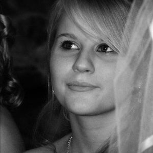 Meet your Posher, Mercedes